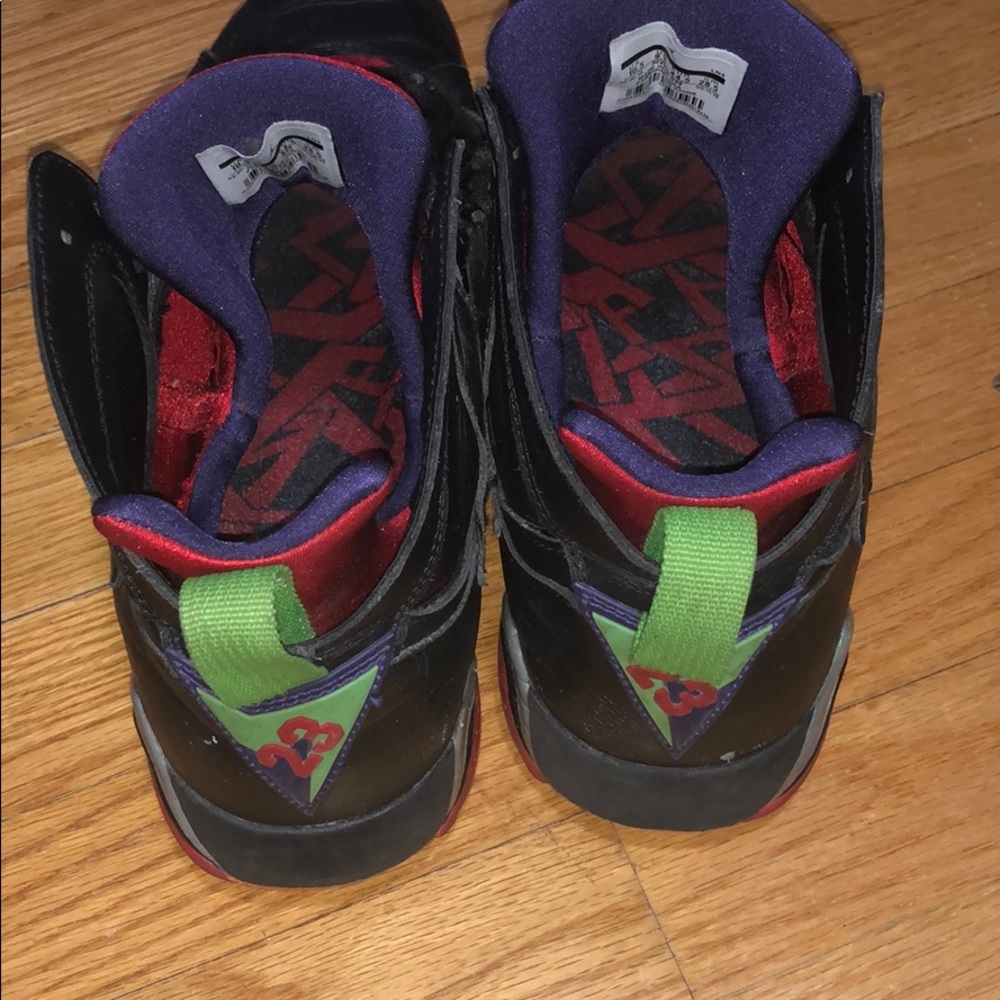 Shoes - Picture 3 of 5